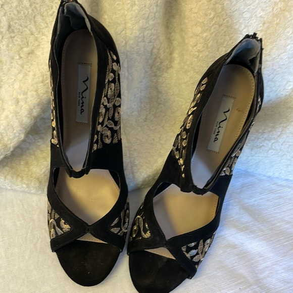 Black Dressy Heels - Picture 3 of 5